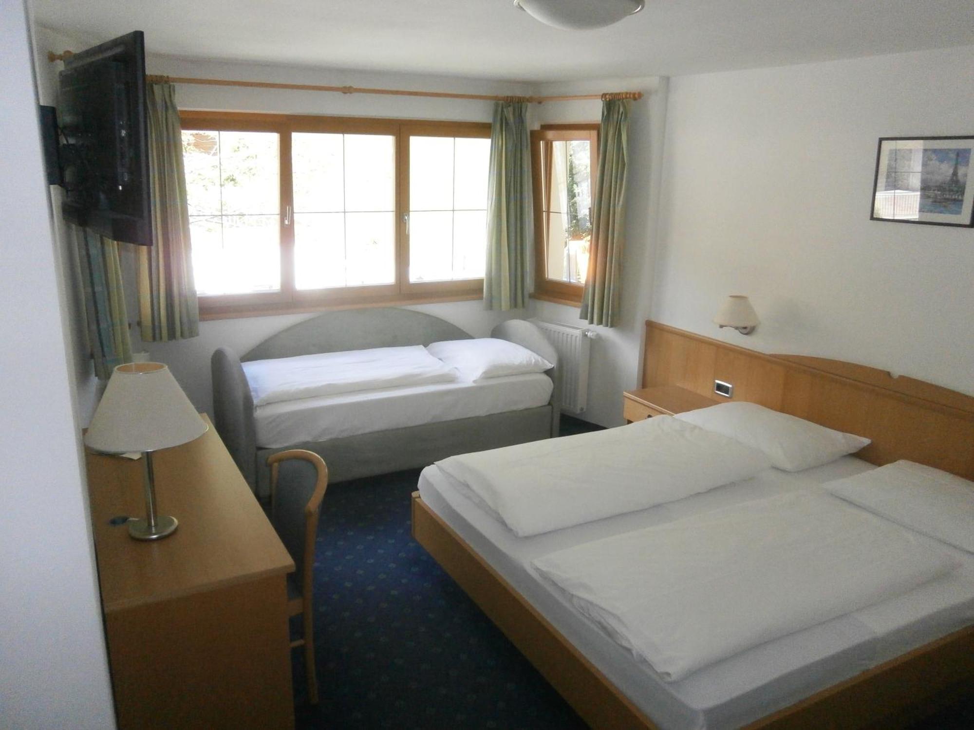 Hotel Schoelzhorn Superior Racines Quarto foto